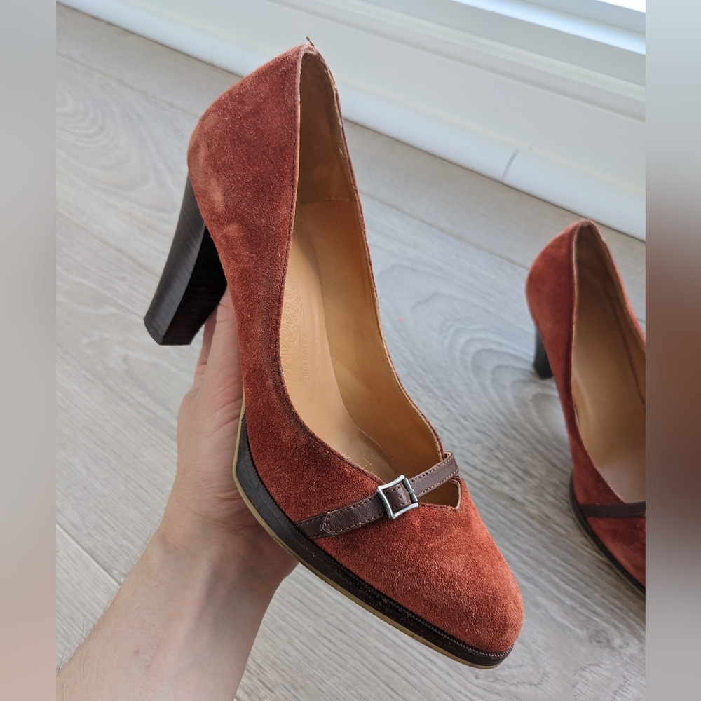 Vintage Ferragamo Heels women's 7